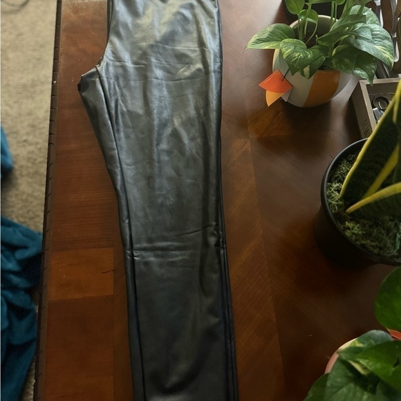 Loft Brand Faux Leather Leggings- Brand new with Tag - Picture 5 of 7